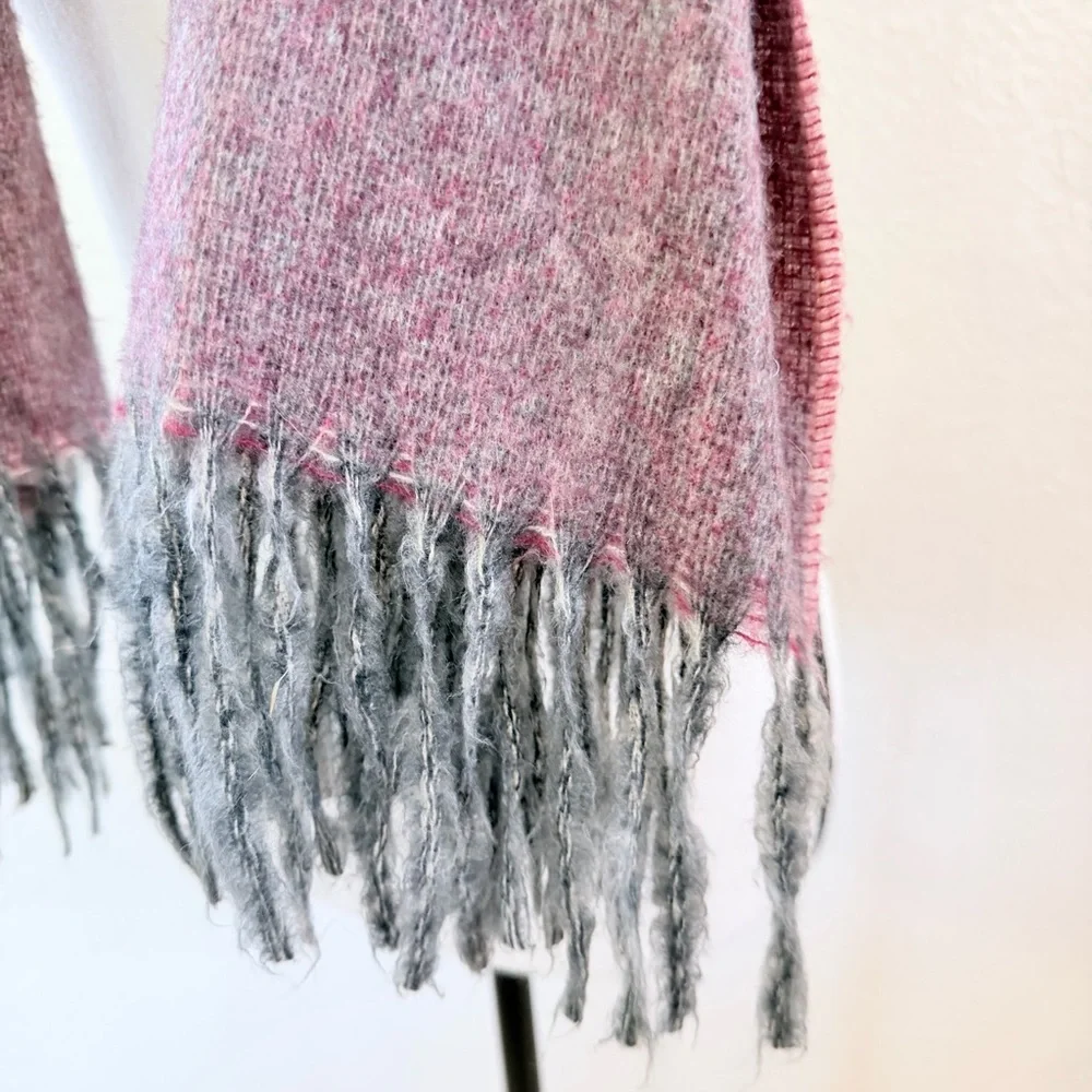 Cashmere brand wide purplish fringe scarf